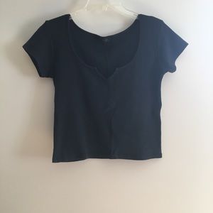 Brandy Melville cropped T